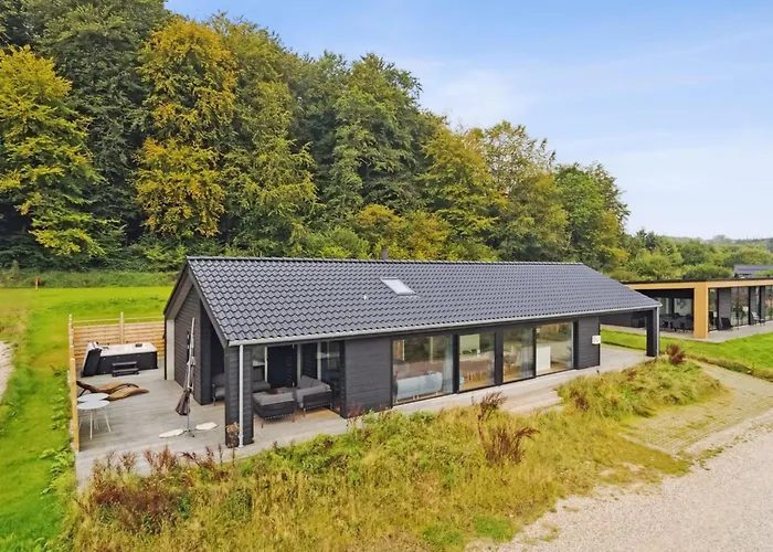 Gunborg - 400m From The Sea By Interhome